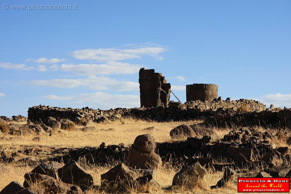 PERU - Le Chullpas di Sillustani - 2.jpg